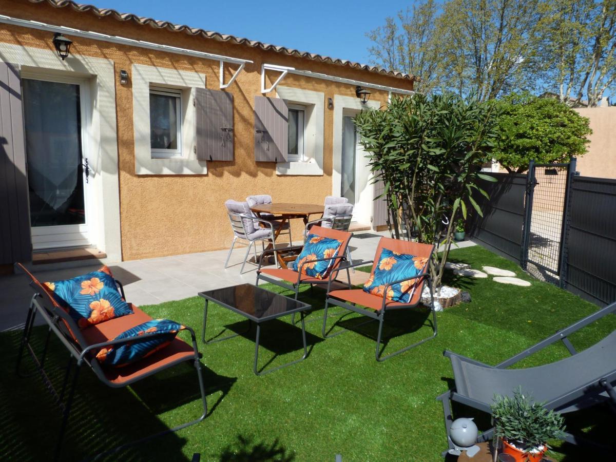 Appart Cosy Avec Son Exterieur Chaleureux,Piscine Et Parking Prive ฟองต์วิลเย ภายนอก รูปภาพ